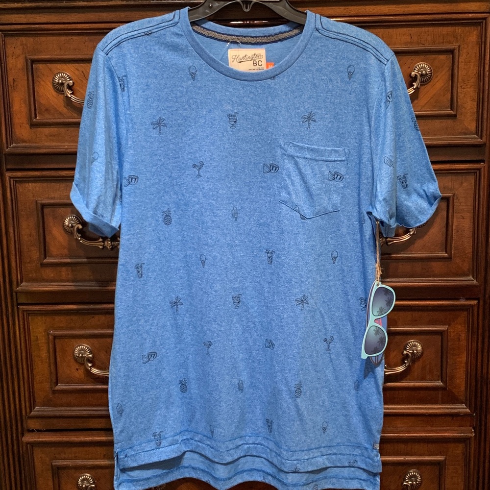 Huntington BC blue t-shirt size Medium